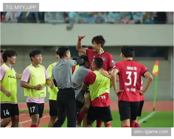 精彩进球集锦引爆赛场，高光时刻尽显球员风采